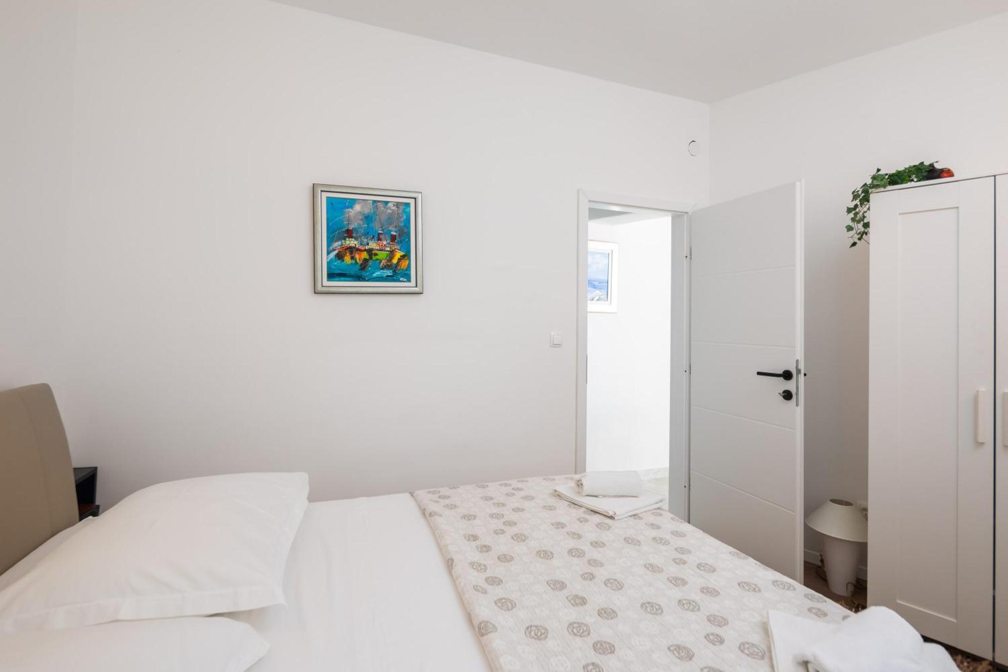 Caleta Seaview Suites II - Pool & Jacuzzi Lokva Rogoznica Kültér fotó